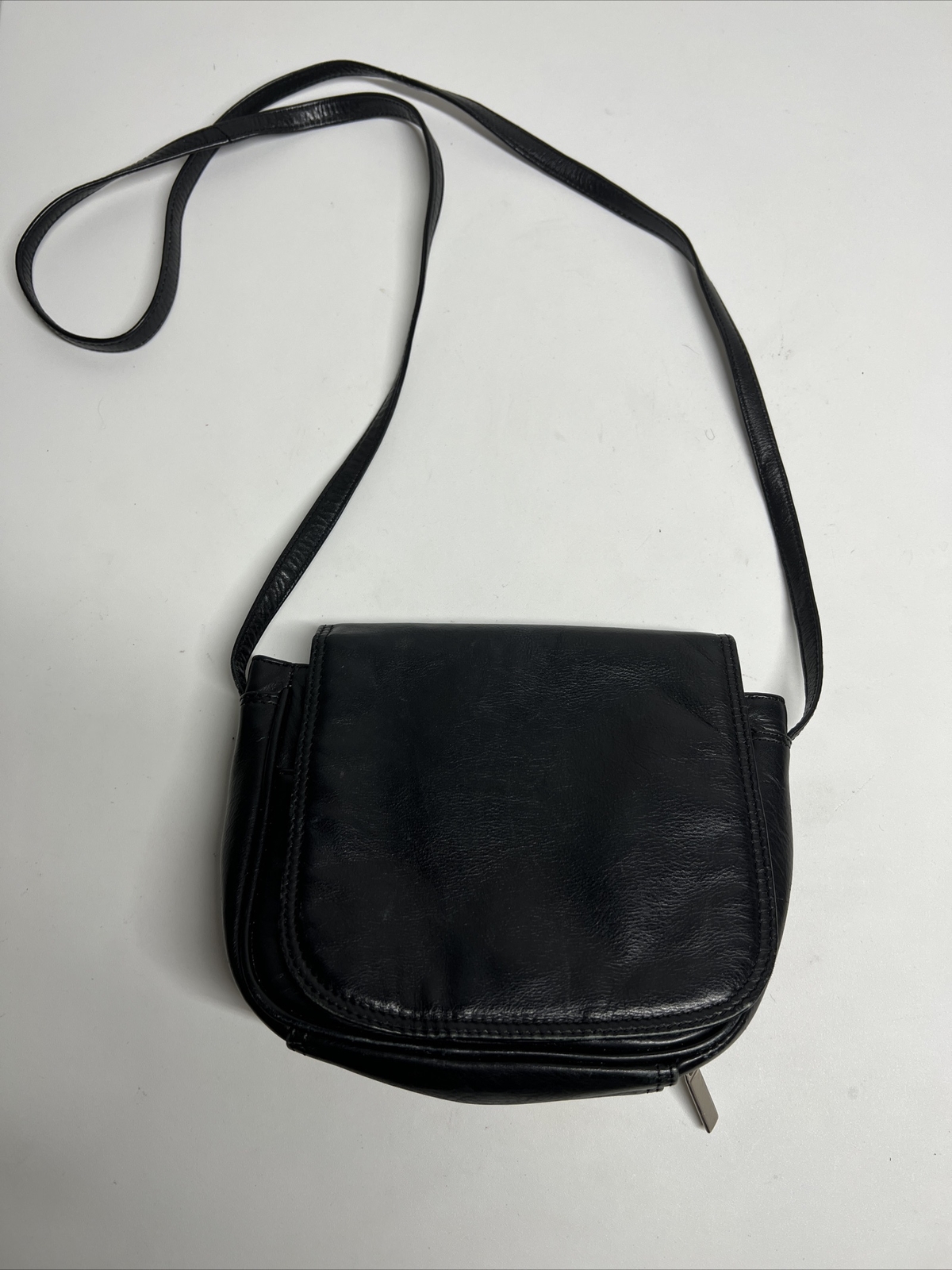 Vintage Wilsons Leather Crossbody Small Black Bag Solid Genuine Leather