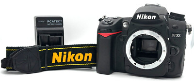 Mint] Nikon D7000 MP Digital SLR Camera Body Black Low
