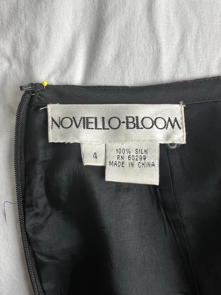 Falda Vintage Noviello Bloom Volantes | Seda |Talla 4|Negro Con Bordado Floral Foto 2 de 4