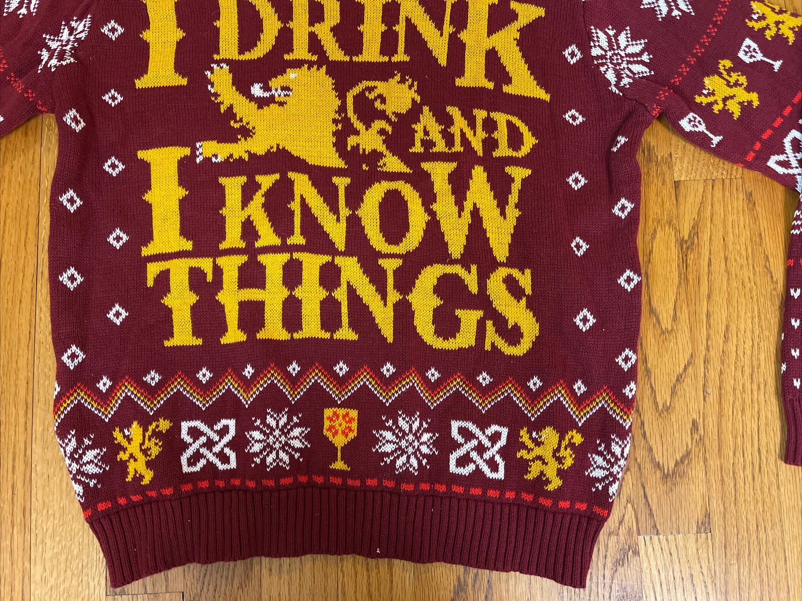I Drink & I Know Things Game Of Thrones Ugly Christmas Sweater Men's Medium NWT
