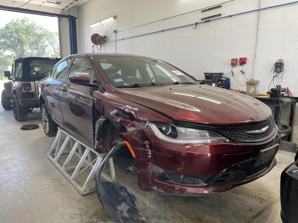 Módulo de control de carrocería usado se adapta a: Chrysler 200 2015 control de carrocería BCM LH montaje en tablero Foto 4 de 4