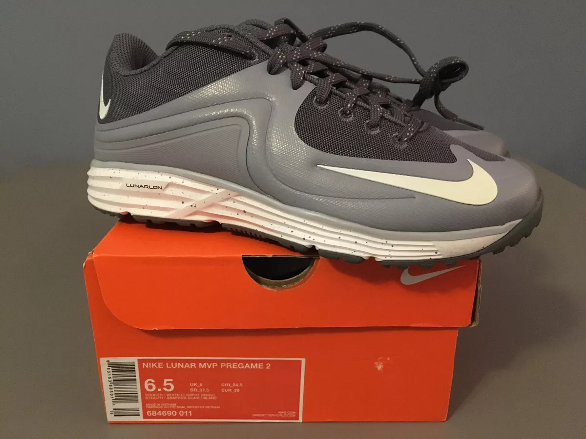 Baseball shop practice shoes