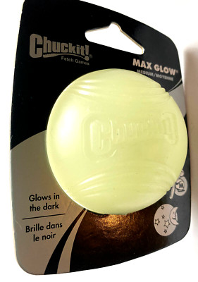Chuckit MAX GLOW Hundeball Ball  nachleuchtend Lichteinstrahlung beige M 6,5cm