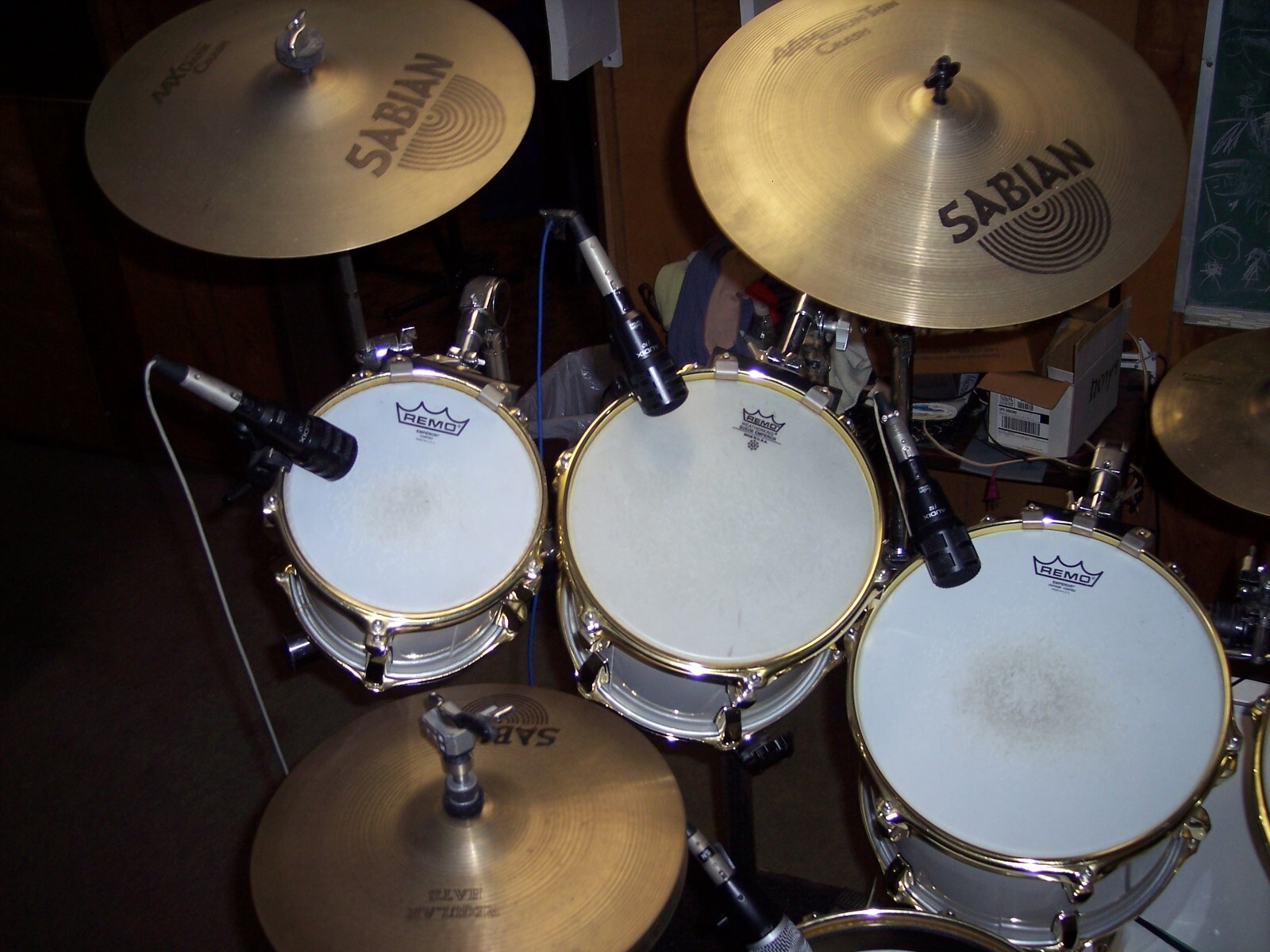 TEMPUS DRUMS. CRYSTALINA WHITE W/GOLD LUGS AND RIMS. MANY EXTRA'S