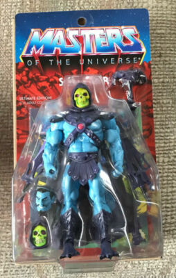 Masters of the Universe ULTIMATE SKELETOR ACTION FIGURE MOTU SUPER