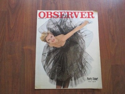 Vintage Observer Magazine 20 Dec 1981 - Retro Party Fashion & Period Adverts