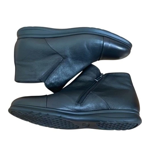 Baldinini Black Leather Faux Fur Lined Side Zip Ankle Boots Women's Size 42 image 6