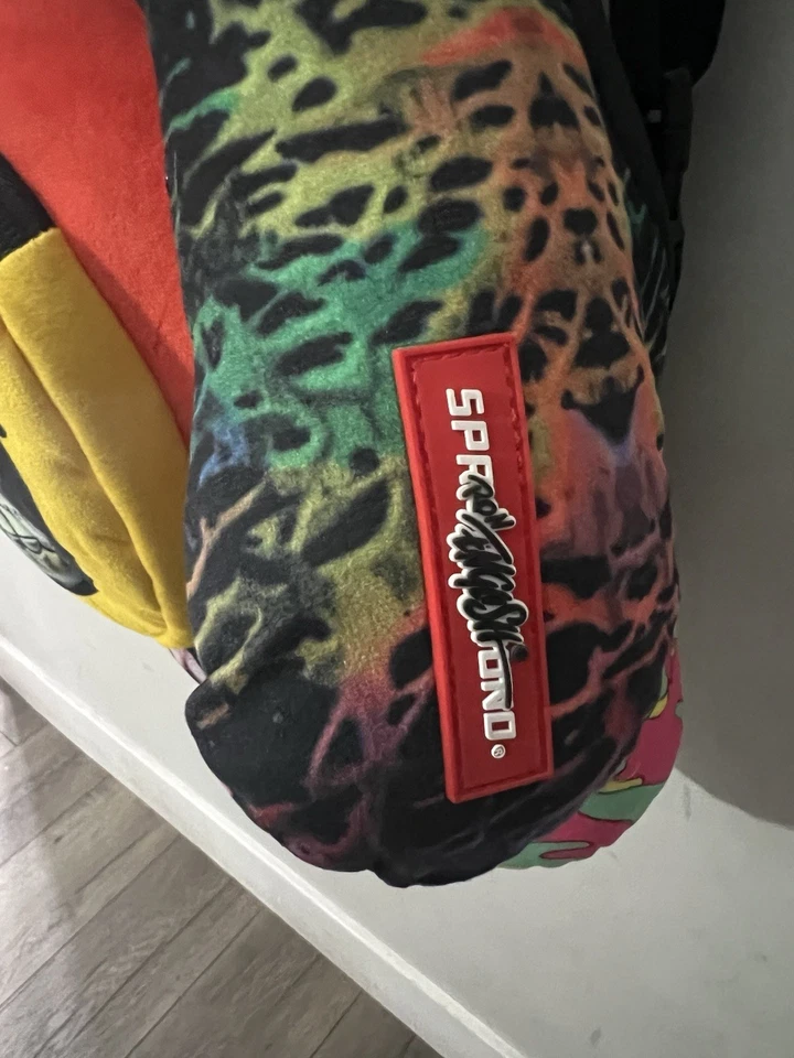 Sprayground X Ron Inglés Edición Limitada Con Etiquetas Foto 2 de 4