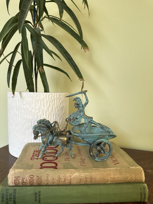 Mid Century Griechisches Trojanisches Pferd und Streitwagen Bronze Statue