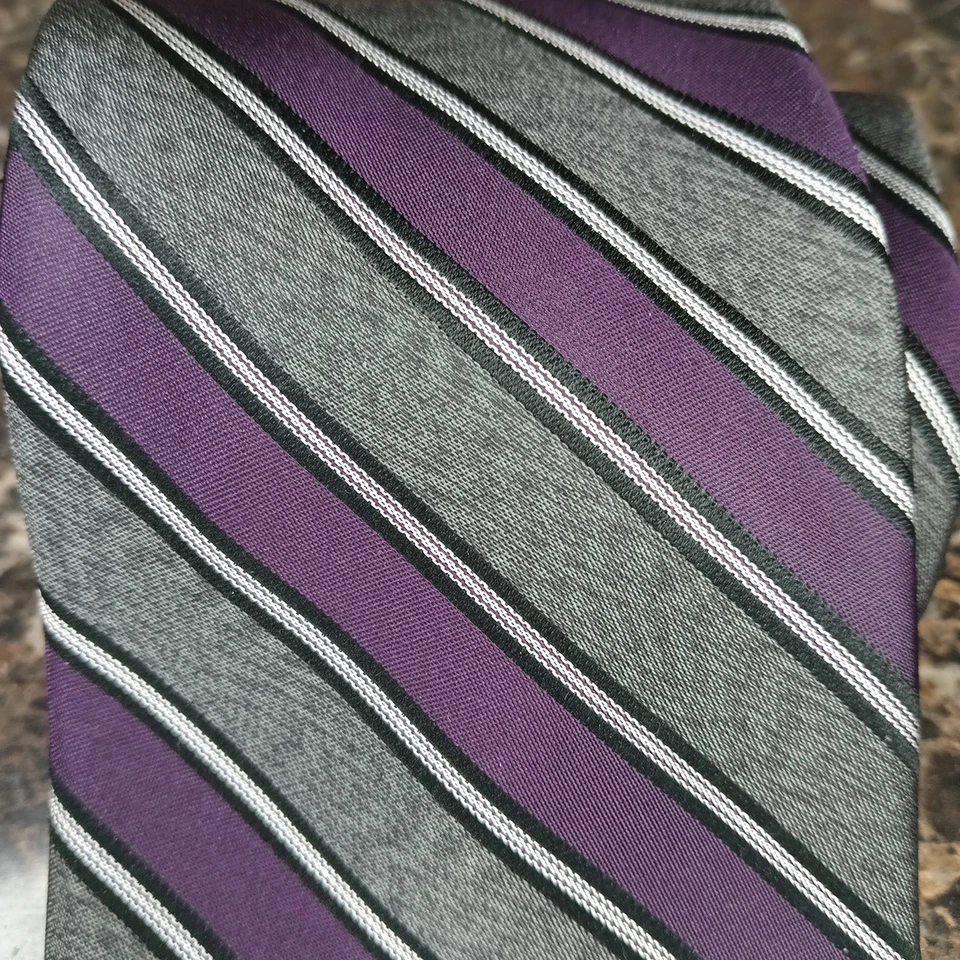 Corbata de cuello Calvin Klein gris púrpura 100 % seda para hombre hecha en China 59" X 3,5" Foto 3 de 4