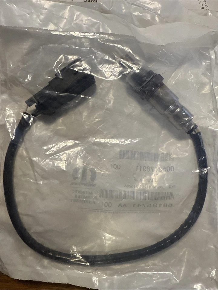 Sensor de oxígeno Mopar genuino 68195741AA 2014-2022 SENSOR DELANTERO 2,4 L OEM NUEVO Foto 2 de 4