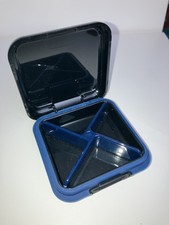 Petit organisateur de boîte à pilules / vitamines bleu portable carré / support tablette 8x8x2 cm