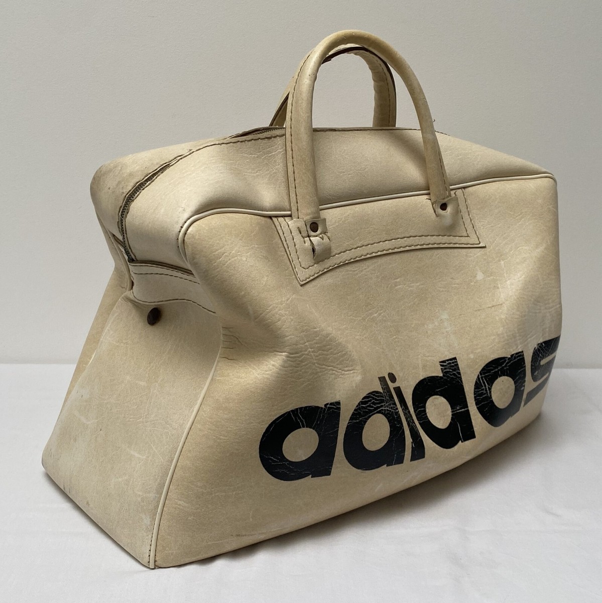 Vintage Adidas sports bag UK