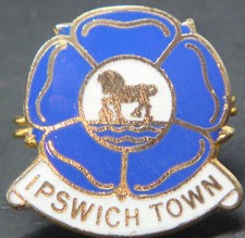 IPSWICH TOWN FC Vintage badge Maker COFFER N'ton Brooch pin In gilt 26mm Dia