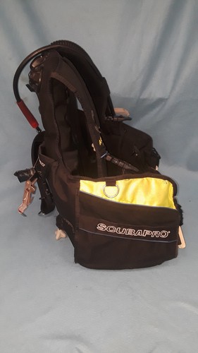 Gebrauchter Scubapro Accent BCD mit Air2 (Größe Medium) - Bild 4 von 6