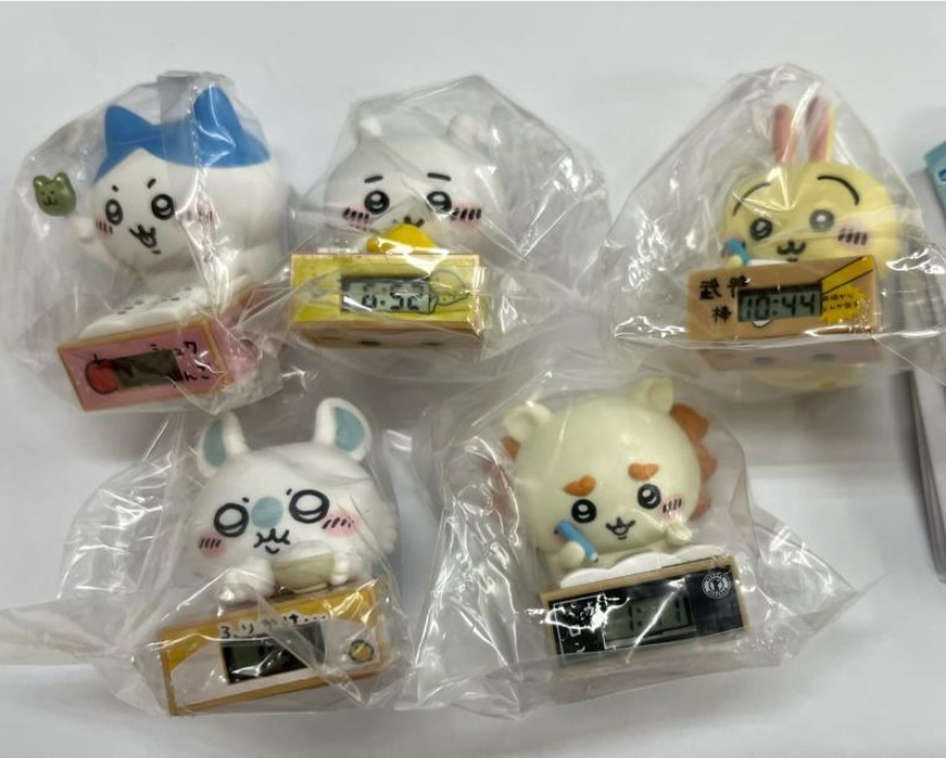 Chiikawa Clock Figure Set Chiikawa Hachiware Usagi Momonga Shisa
