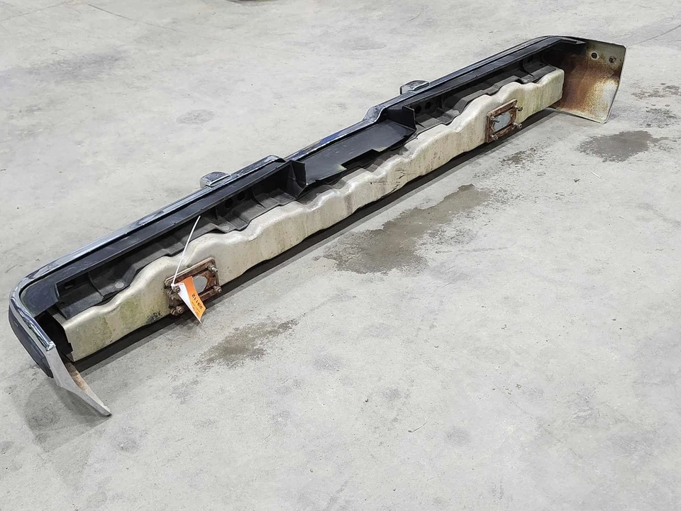 Conjunto de parachoques trasero cromado Olds Eighty Eight Ninety Eight 80 80-85 OEM 00562783 Foto 3 de 4