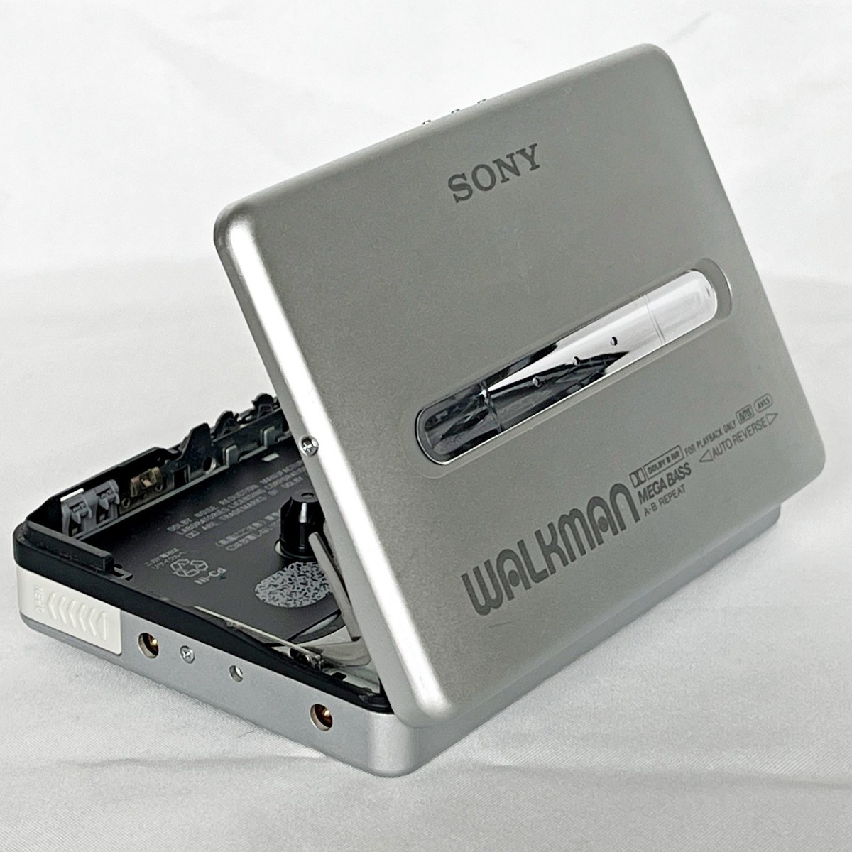 SONY WM-GX677 1999 Radio Recording Walkman Cassette Player From
