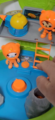 Fisher-Price Octonauts Launch Explore Octo-Lab & Maxi suit Deep