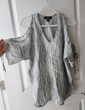Karen Kane Women's cold shoulder Tunic Top black and white marled Linen Size M