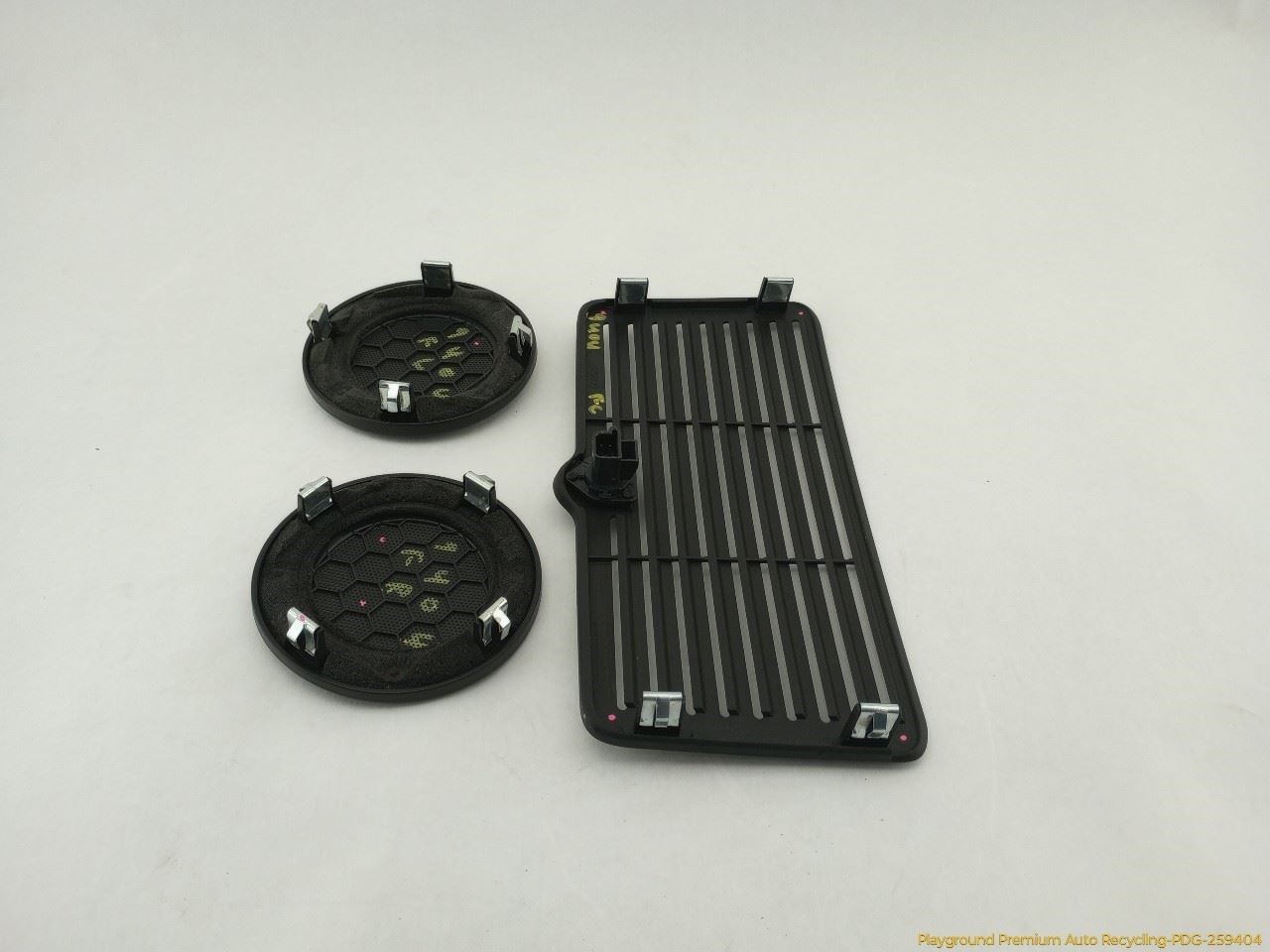 Maserati Quattroporte 2003-2008 Right Grilles Set of 3 P/N 225805