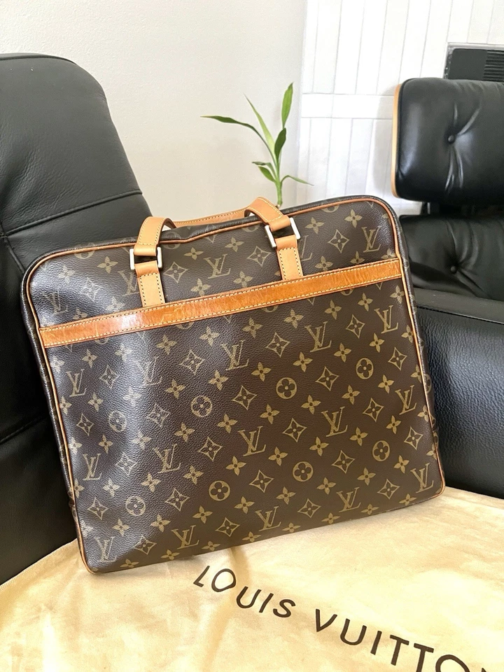 Maletín Louis Vuitton Monograma Porte Documents Voyage GM Excelente Estado con Bolsa para el Polvo Foto 3 de 4