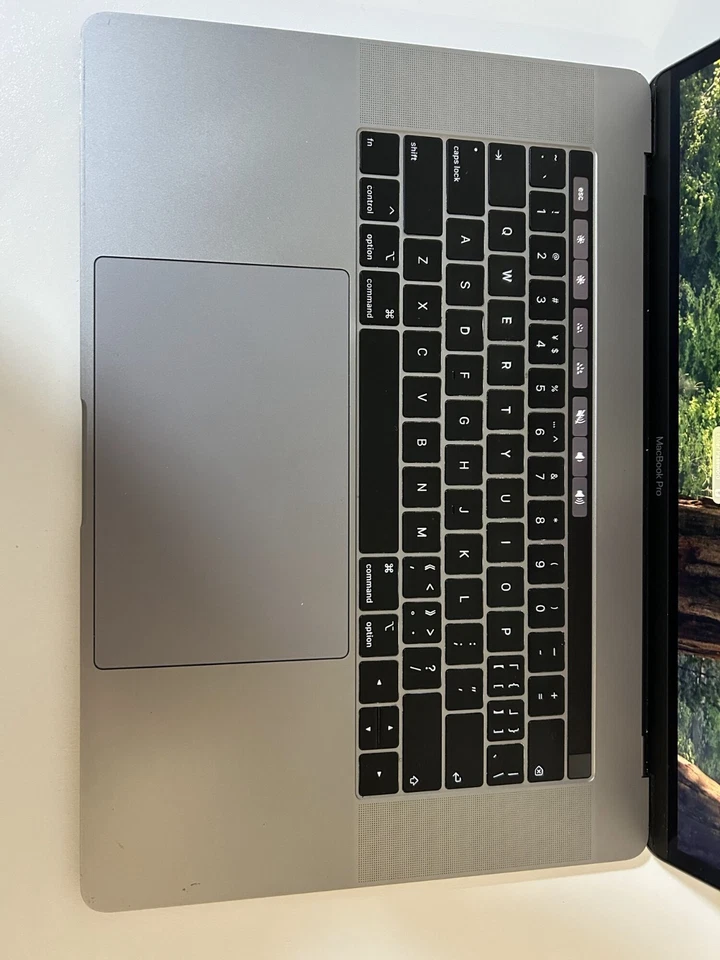 Apple MacBook Pro 15" 2019 · i9 · 16GB · 512GB, photo 3 of 5