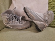 Schöne Langlaufski Schuhe Gr. 38 NNN