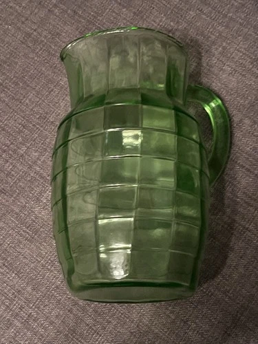 Vintage Uranium Glass  Depression Ribbed Banded Water Milk Pitcher 8”  Unbranded