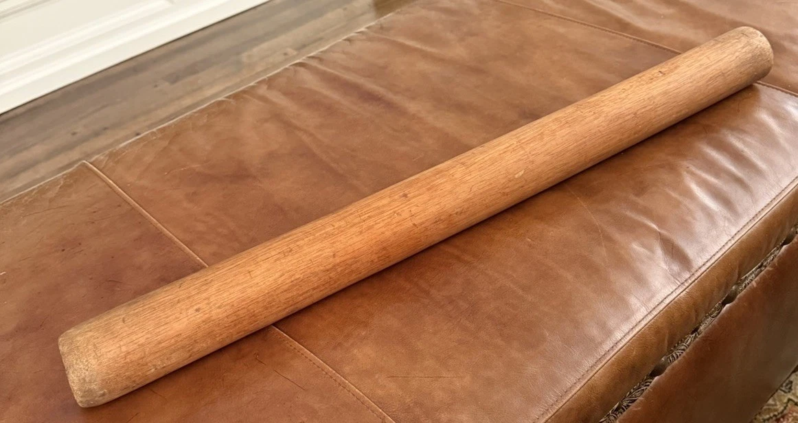 Antique Solid Wood Rolling Pin Wooden Dough Roller No Handles 29.5" x 2.5" OLD