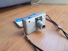 Appareil photo argentique * Konica Revio 24-48 * camera digital vintage