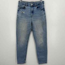 American Eagle Jeans Women's Size 4 Blue Mom Jean High Rise Straight Light Wash