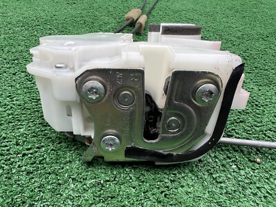2014-2020 Mitsubishi Outlander Lock Latch Actuador Front Door Right A047218 OEM
