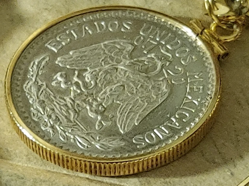 1937 Mint Mexican medallion Cincuenta Centavos coin on an 18KGF 24" Wide Chain - Image 3 of 4