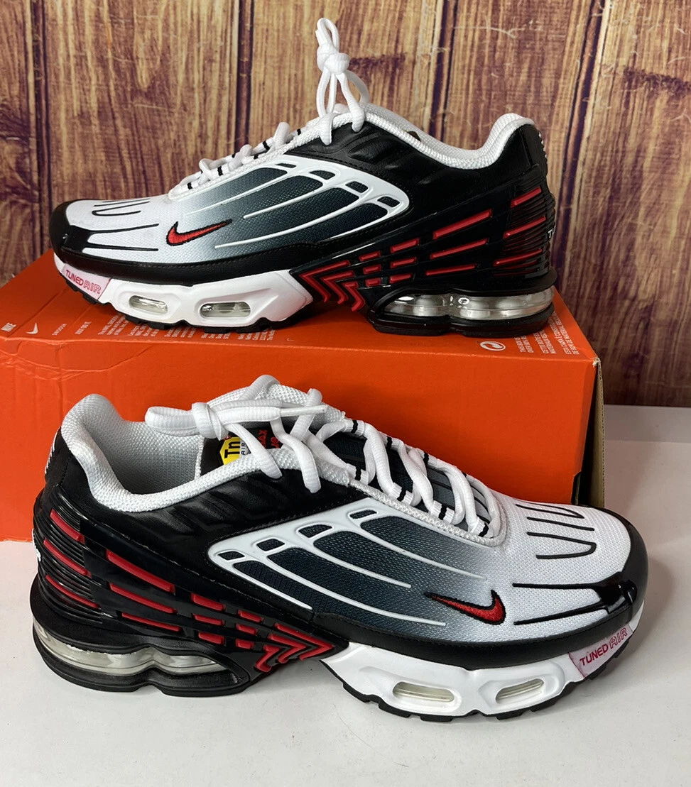 Nike Air Max 3 Sneakers in White, Red and Black