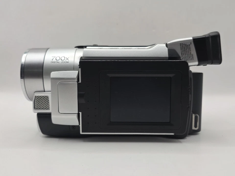 JVC MiniDV Camcorder Model GR-DVL520EA With Accessories Fully Tested & Working - Image 4 of 4