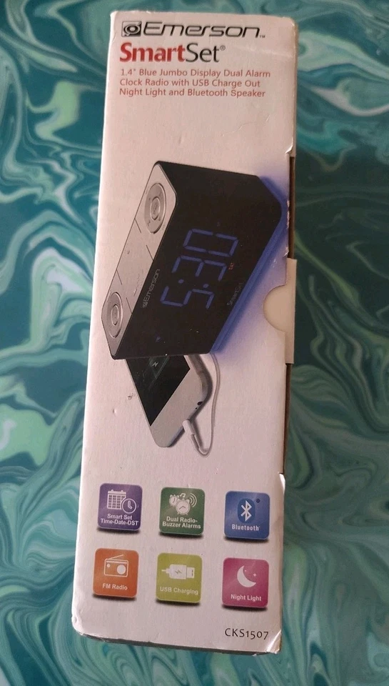 Despertador duplo Emerson SmartSet com alto-falante Bluetooth e carregamento USB - Imagem 2 de 3