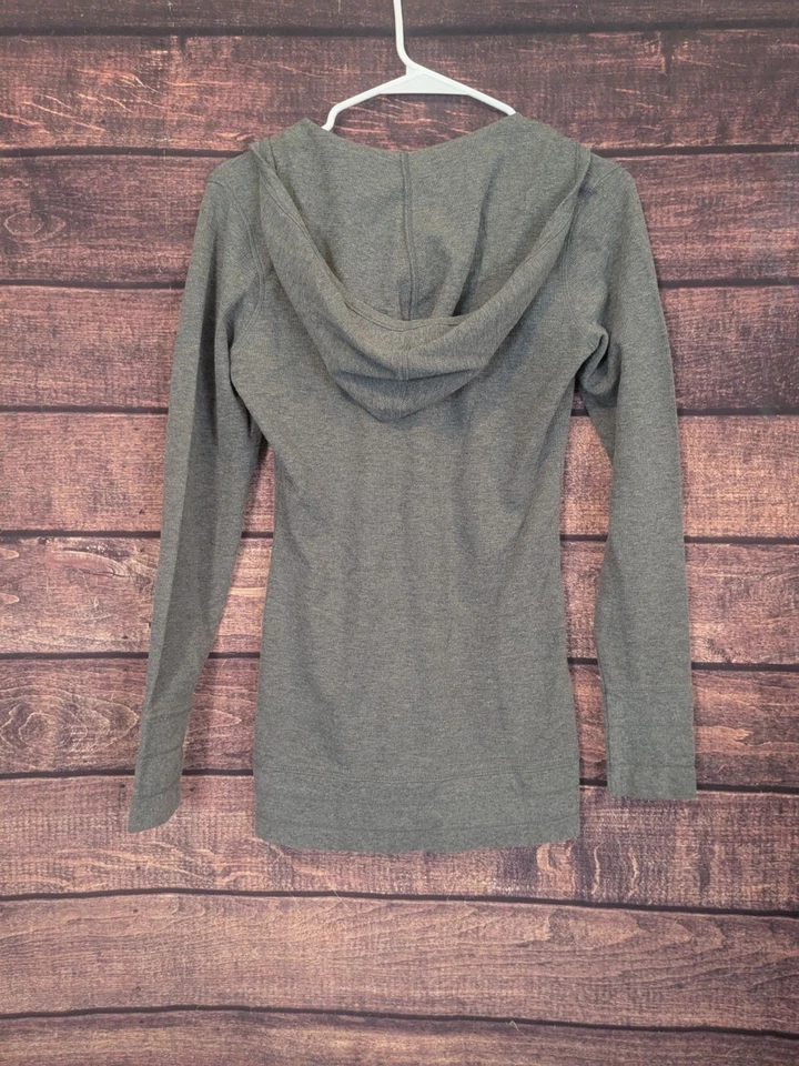 District Gray Waffle Knit Lightweight Hooded Henley Shirt With Wide Hem Size Med - Image 4 of 4