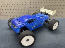 TLR 8ight XTE 1/8 Truggy