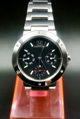 Vintage and Rare HONDA quartz watch VX3J-6B40. Show day/date and