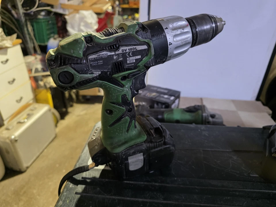 Utensili a batteria Litio 18v Trapano, Avvitatore, Mola Angolare Hitachi. Usati - Immagine 4 di 4