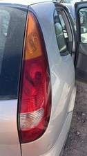 Feu arrière Nissan ALMERA TINO