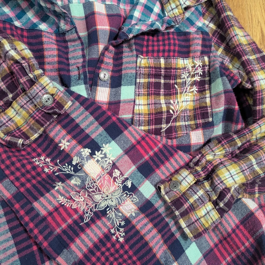 Blair Women's Medium Embroidered Patchwork Flanne… - image 3