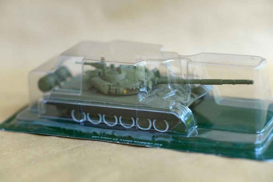 EAGLEMOSS GE FABBRI scale model TANK T-72 1:72 rUSSIAN TANKS USSR Diecast No 1 - Image 3 of 4