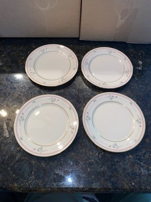 Lenox Rose Manor China Gold Trim Metropolitan Collection 4 Bread Plates