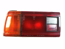 Feu arrière Nissan SUNNY