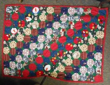 Vintage Santa Claus Snowman 41" x 57" Holiday Christmas Quilt Bright Cheery