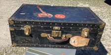 Antique Vtg Steamer Trunk chest footlocker Metal Travel Luggage suitcase