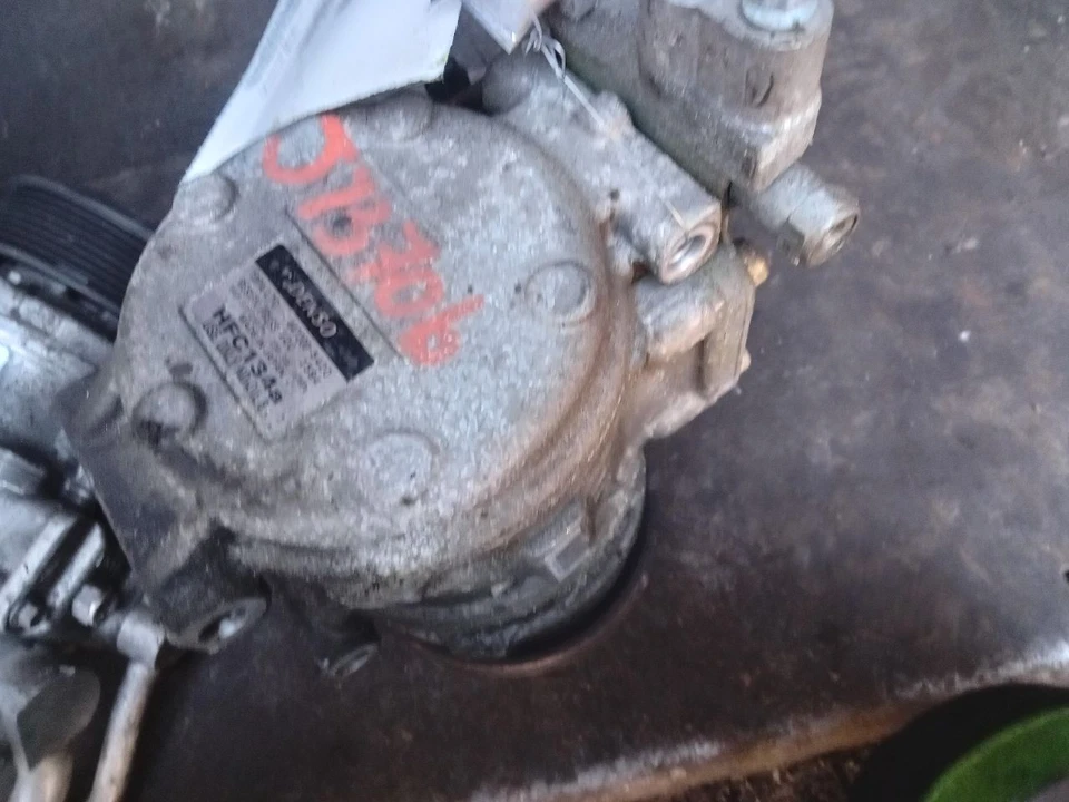 Used A/C Compressor fits: 2000 Jaguar Xj8 Grade A - Image 2 of 4