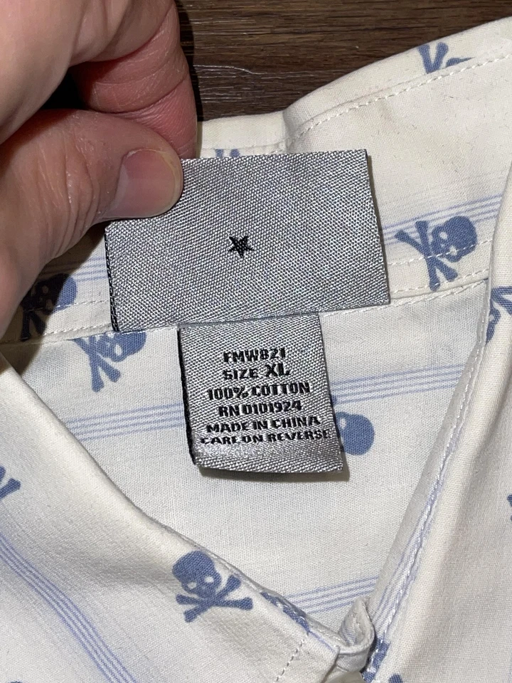 Fender Shirt Mens XL White Blue Skull Crossbones Button Down FMW821 Graphic - Image 3 of 4